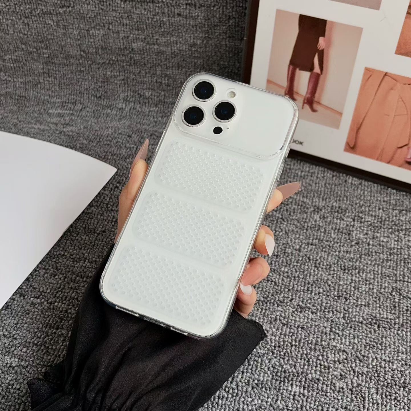 Heat Dissipation Case - 冷却放熱超薄キャンディカラーiPhone 15 16 17 Pro Max用ケース