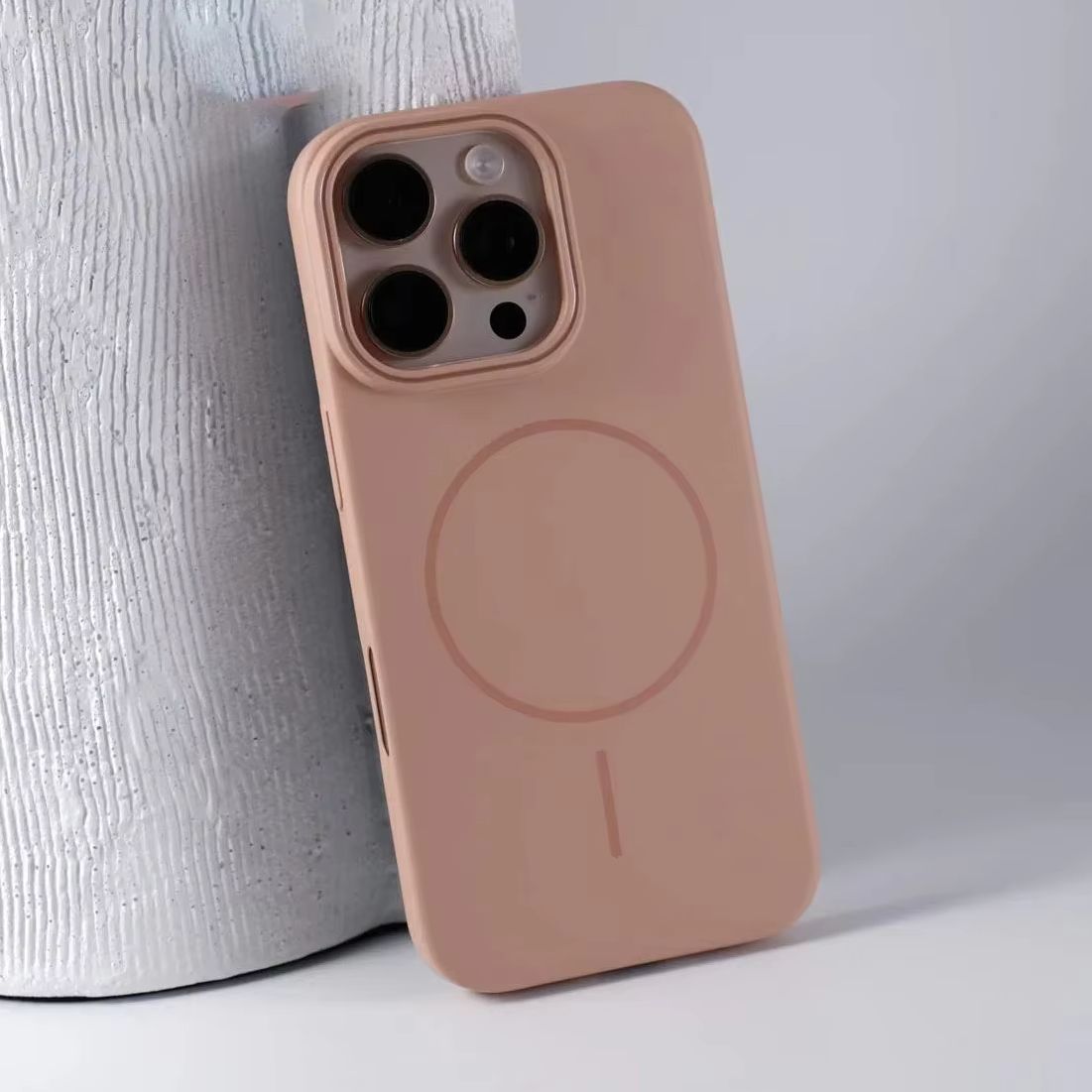 高級感のある純正Magsafe対応マグネットケース iPho - Phone Cases Best のレビューと価格