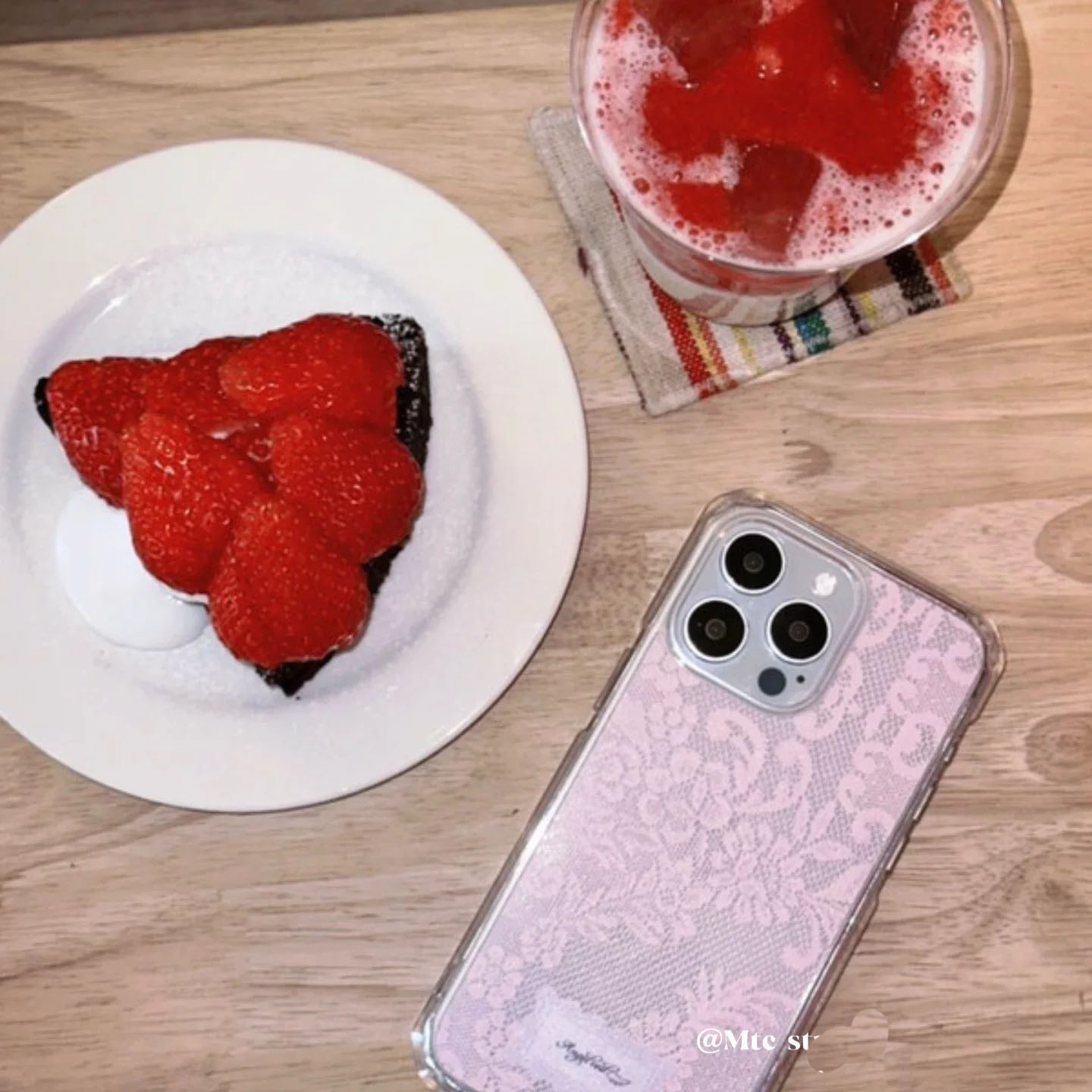 韓国風カラーレーススイートガールフォンケース iPhone  - Phone Cases Best のレビューと価格