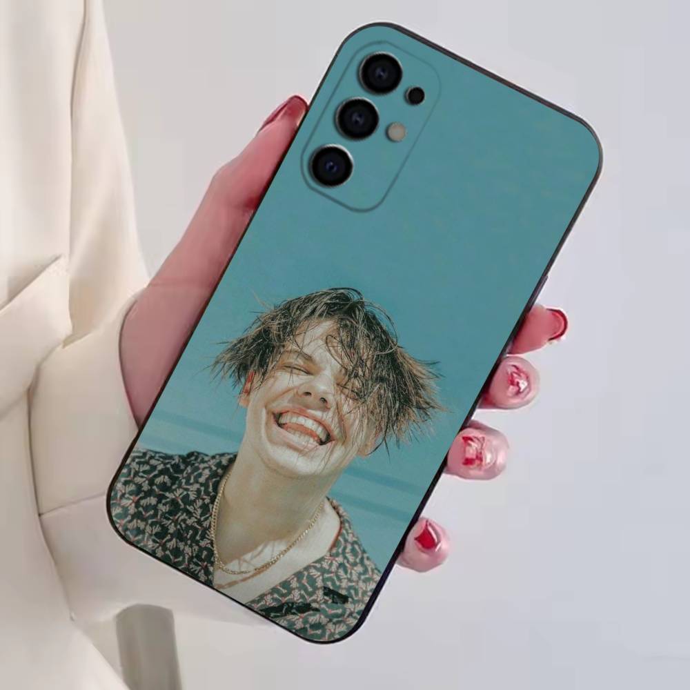 英国歌手Yungbludのスマホケース、ブラックシリコンソフ - Phone Cases Uk Samsung のレビューと価格